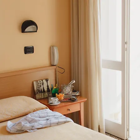 Giovanni Pascoli San Mauro Mare