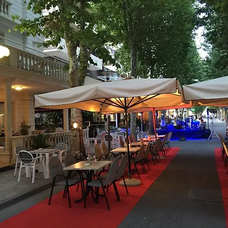 Hotel Giovanni Pascoli 3*