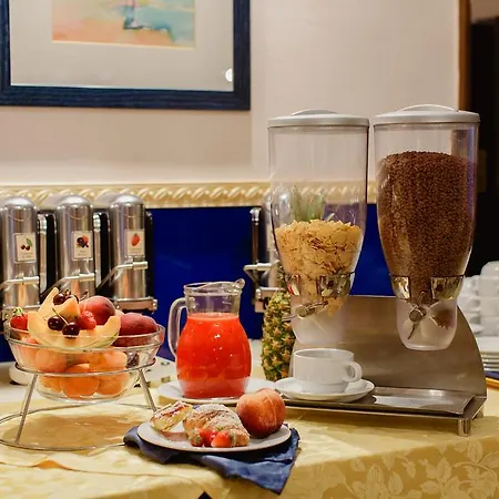 Hotel Giovanni Pascoli 3*