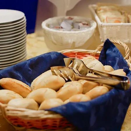 Giovanni Pascoli Hotel 3*