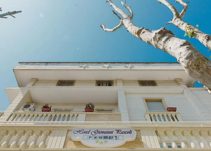 Giovanni Pascoli San Mauro Mare